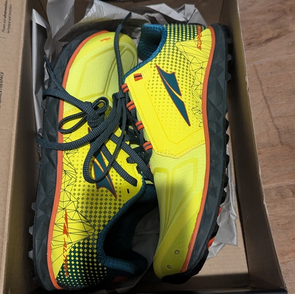 Altra Superior 4.0 Mens Trail Running Shoe in Neon/Blue BNWT Men's 9 - Picture 6 of 7